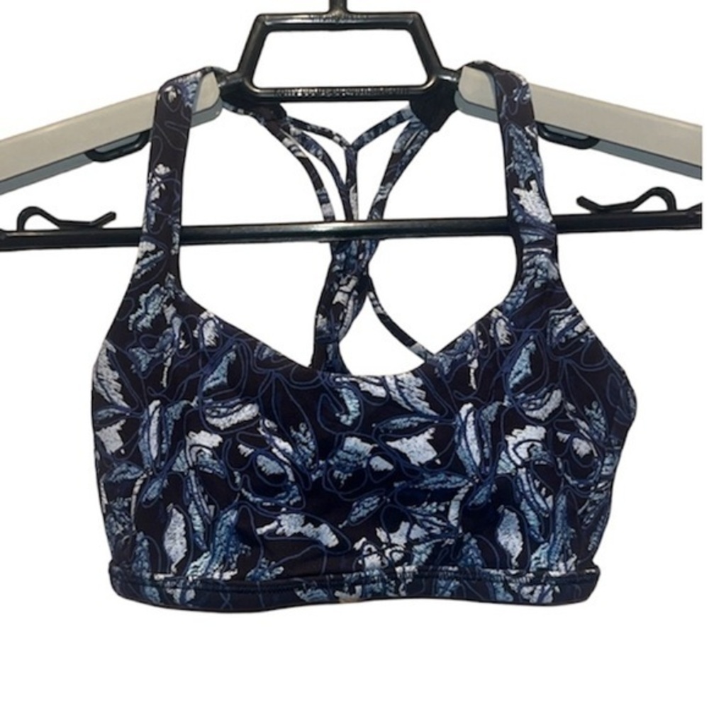 Lululemon Women’s Strappy Back Sports Bra Sports Top Size 2